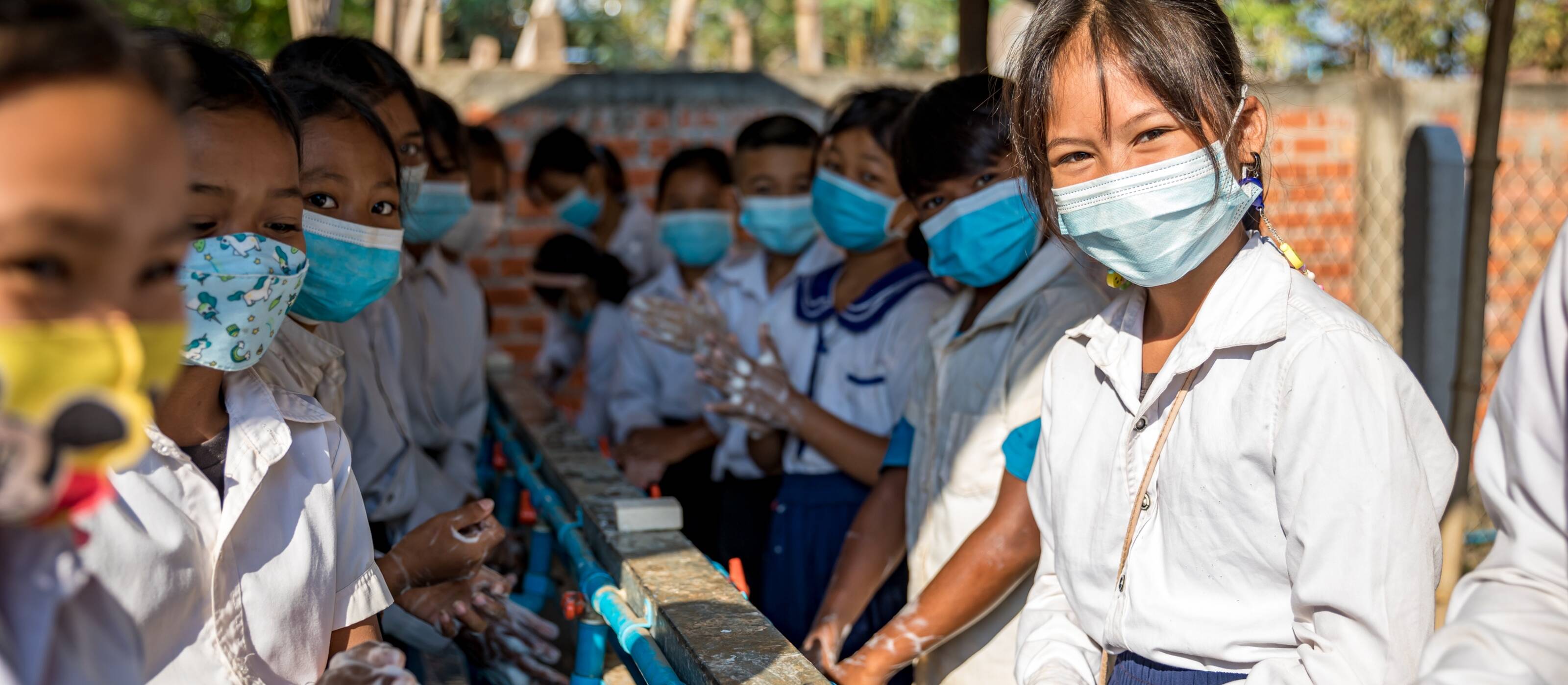 Écoliers dans une Blue School au Cambodge